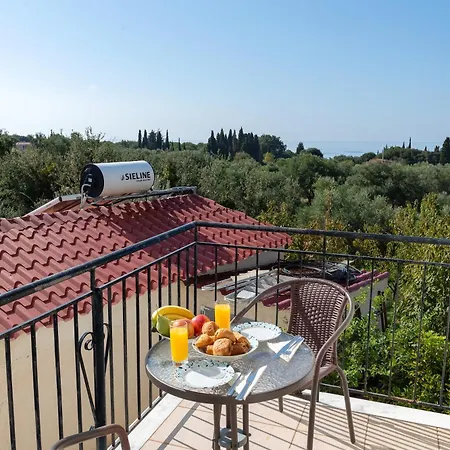 Vista Verde Studios & Apartments Svoronata Extérieur photo